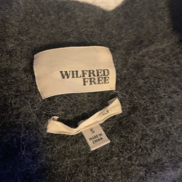 Aritzia cardigan - Picture 2 of 2